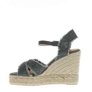 Espadrillas zeppa grigie: il must-have per l'estate 2022