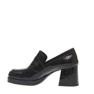 Scarpe eleganti e confortevoli: scopri i mocassini con tacco 70