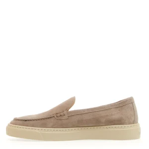 Slip-on in camoscio fango Doucal's: il tuo stile impeccabile